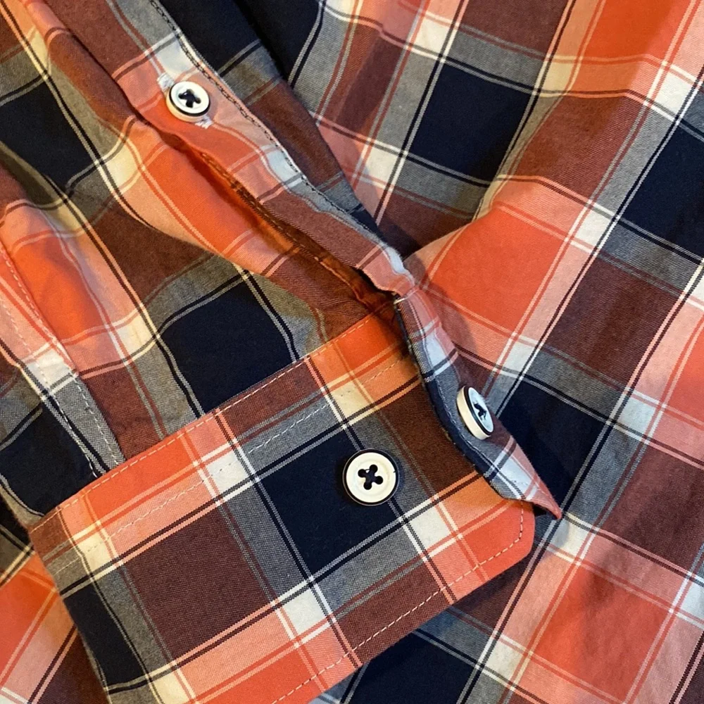 Men’s button down - Picture 6 of 6